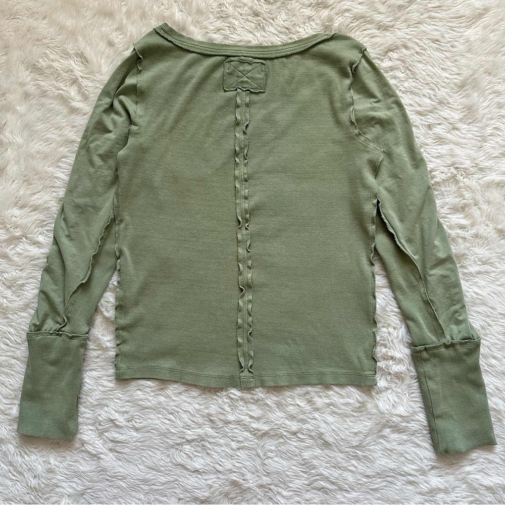Free People We The Free Top Daisy Chain Cuff Long Sleeve Tee Green Tea Leaves L - Picture 6 of 14